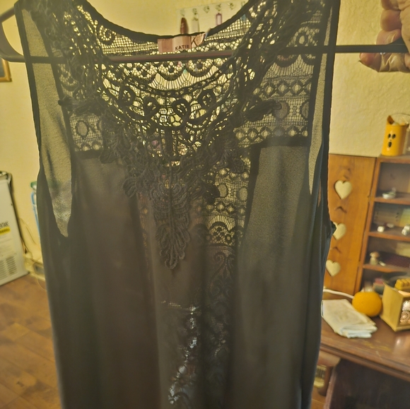 Xl Katie sheer lace cami - Picture 3 of 4